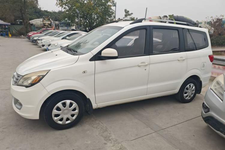Used BAIC Weiwang M20 2014 1.5L practical type BJ415A Left Side