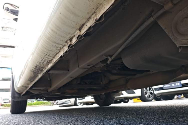 Used BAIC Weiwang M20 2014 1.5L Basic Version DAM15DL Left Side Sill