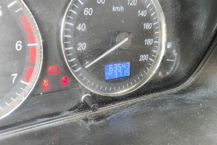 Used BAIC Weiwang M20 2014 1.5L Basic Version DAM15DL Odometer Close Up