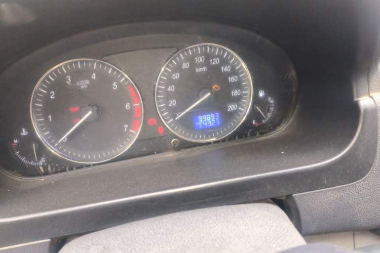 Used BAIC Weiwang M20  Odometer Close Up