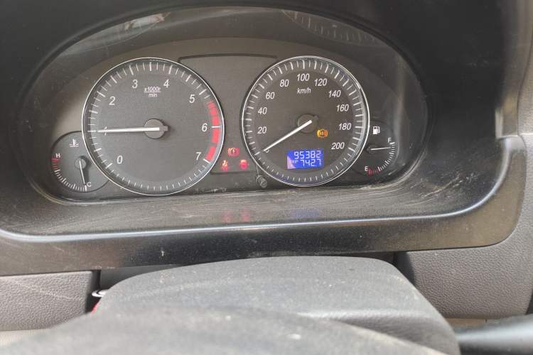 Used BAIC Weiwang M20 2014 1.5L Comfort Version BJ415B Odometer Close Up