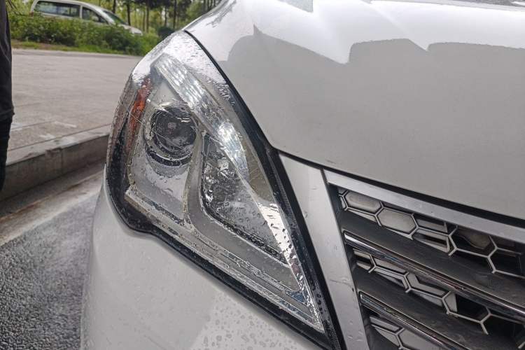 Used BAIC Weiwang M20 2014 1.5L Comfort Version BJ415B Right Front Headlight