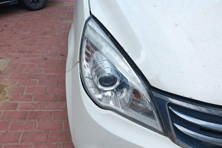 Used BAIC Weiwang M20 2014 1.5L Basic Version DAM15DL Right Front Headlight