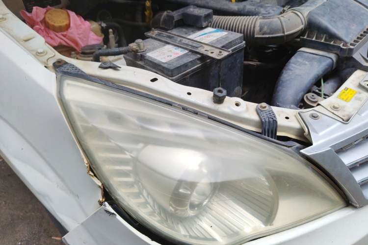 Used BAIC Weiwang M20 2014 1.5L Basic Version DAM15DL Right Front Headlight