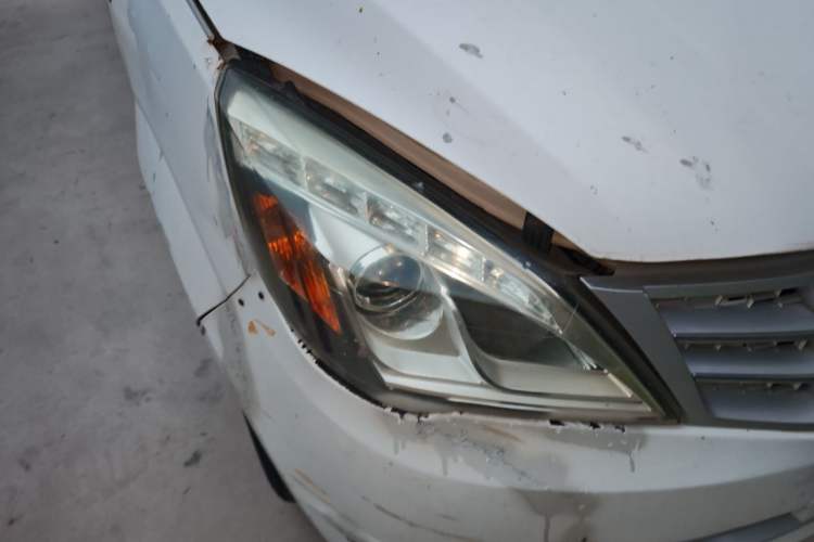 Used BAIC Weiwang M20 2014 1.5L practical type BJ415A Right Front Headlight