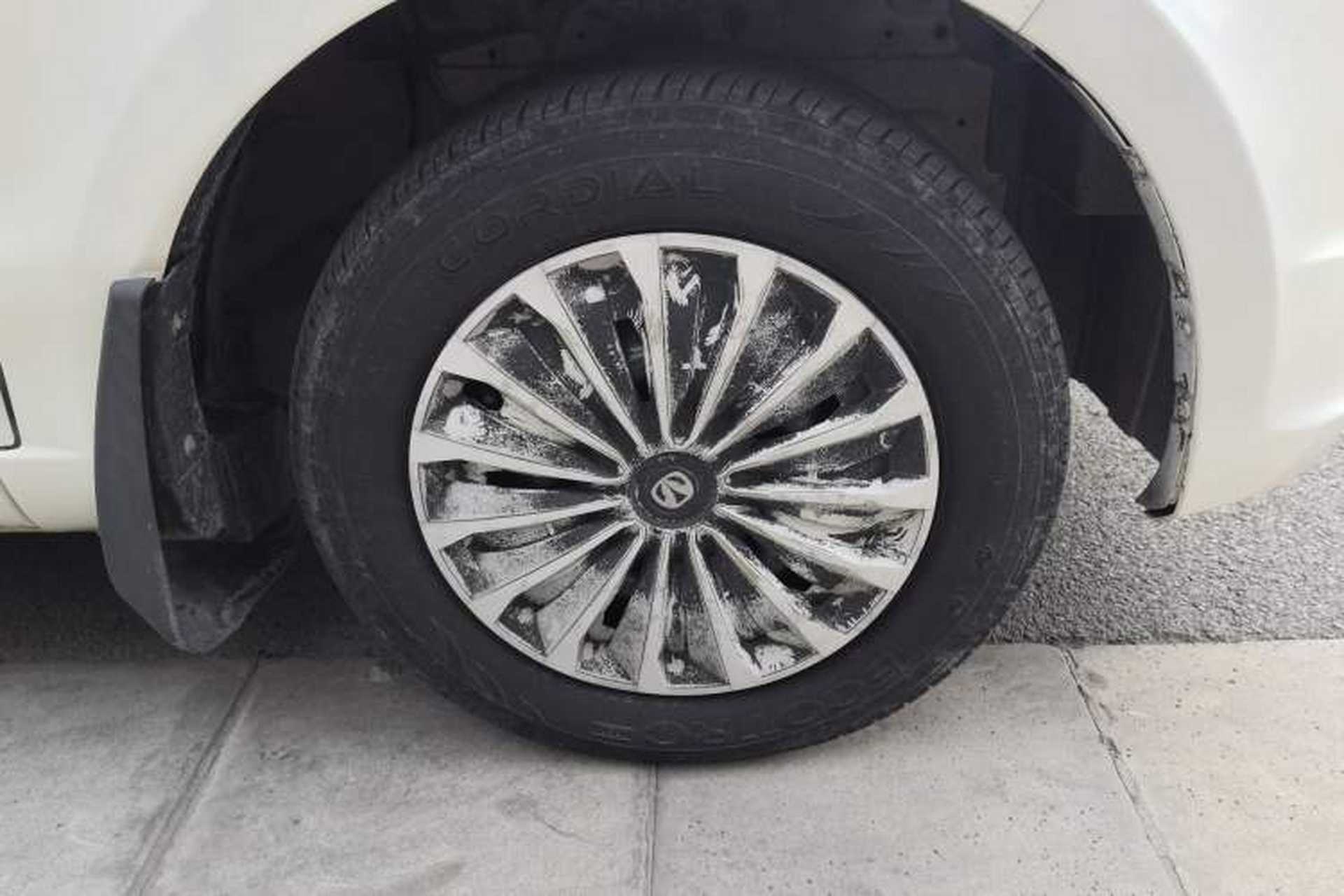 Used BAIC Weiwang M20 2014 1.5L Basic Version DAM15DL Right Front Wheel Hub