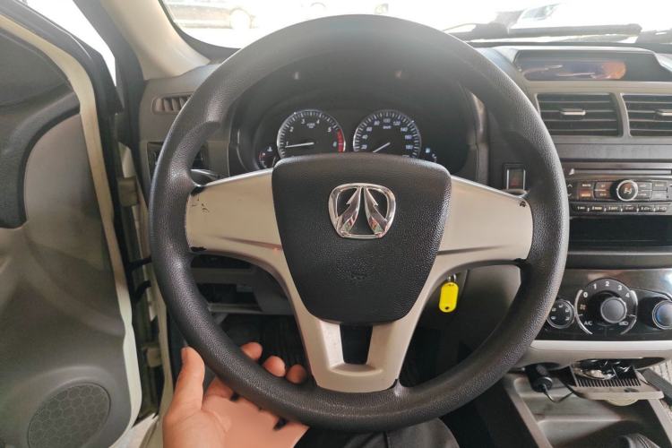 Used BAIC Weiwang M20 2014 1.5L Basic Version DAM15DL Steering Wheel