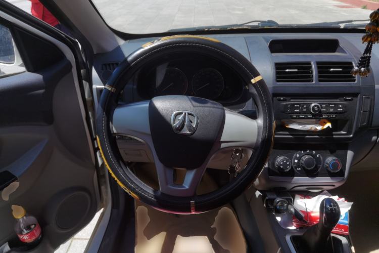 Used BAIC Weiwang M20 2014 1.5L Basic Version DAM15DL Steering Wheel