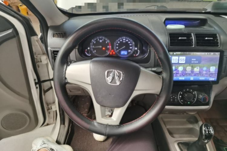 Used BAIC Weiwang M20 2014 1.5L practical type BJ415A Steering Wheel