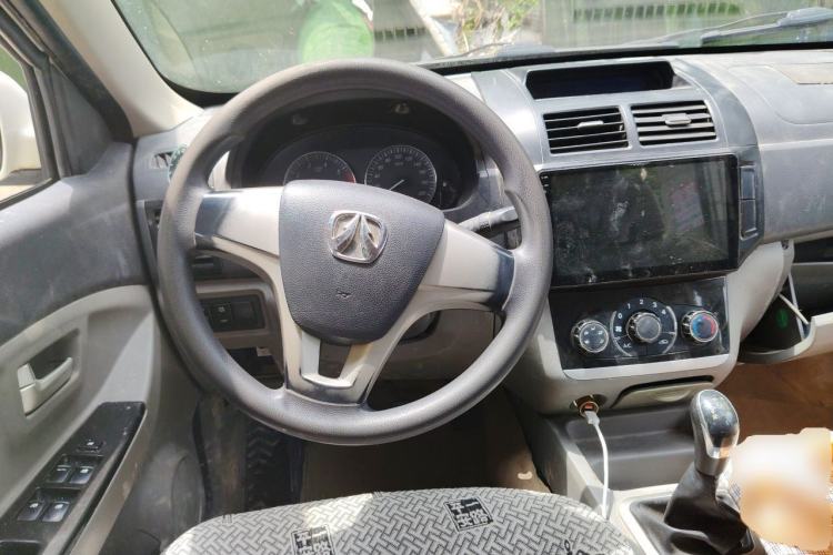 Used BAIC Weiwang M20 2014 1.5L Basic Version DAM15DL Steering Wheel