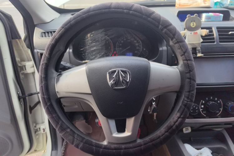 Used BAIC Weiwang M20 2014 1.5L Basic Version DAM15DL Steering Wheel