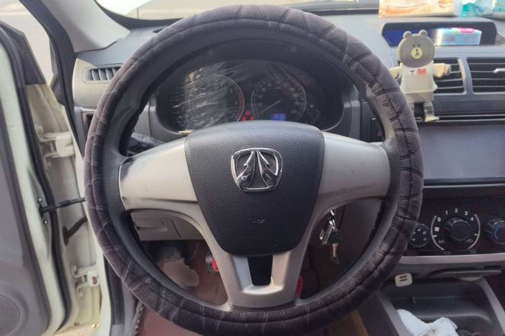 Used BAIC Weiwang M20 2014 1.5L Basic Version DAM15DL Steering Wheel