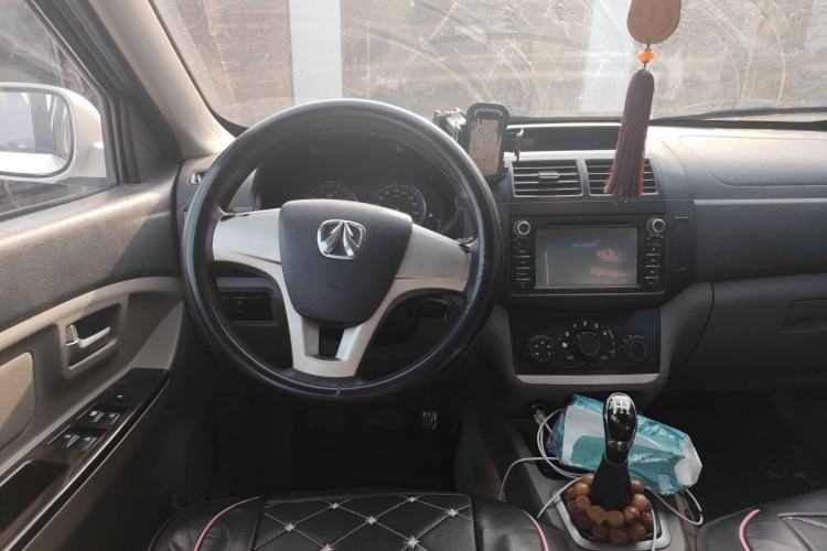 Used BAIC Weiwang M20 2014 1.5L practical type BJ415A Steering Wheel