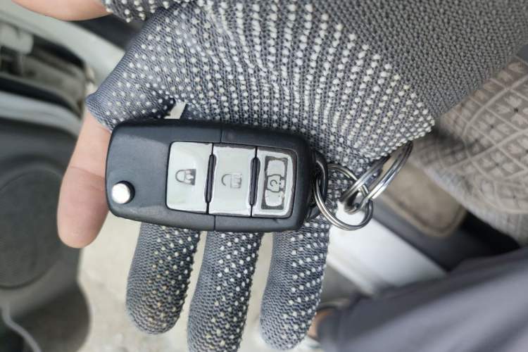 Used BAIC Weiwang M20 2014 1.5L Basic Version BJ415B Vehicle Key