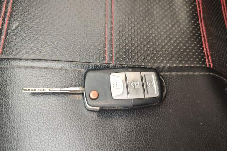 Used BAIC Weiwang M20 2014 1.5L practical type BJ415A Vehicle Key