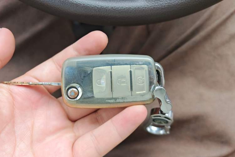Used BAIC Weiwang M20 2014 1.5L Basic Version DAM15DL Vehicle Key