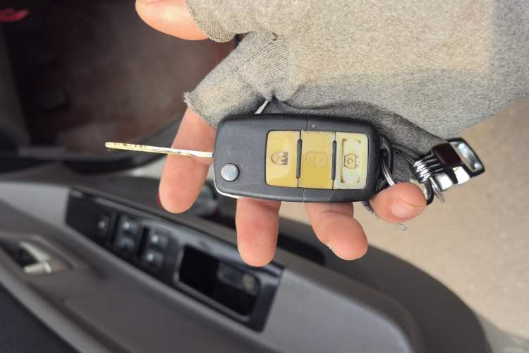 Used BAIC Weiwang M20 2014 1.5L Basic Version DAM15DL Vehicle Key