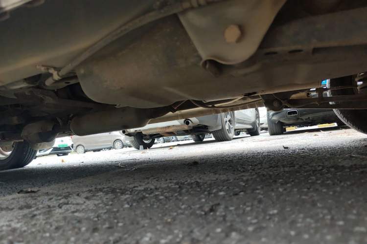 Used BAIC Weiwang M20 2014 1.5L Comfort Version BJ415B Chassis Rear Left