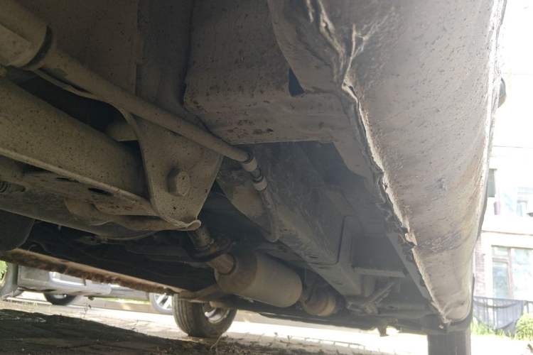Used BAIC Weiwang M20 2014 1.5L Comfort Version BJ415B Chassis Rear Right