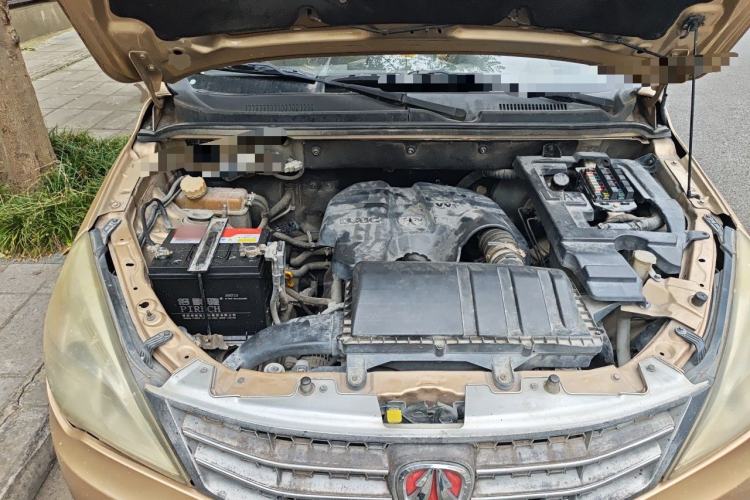 Used BAIC Weiwang M20 2014 1.5L practical type BJ415A Engine Bay
