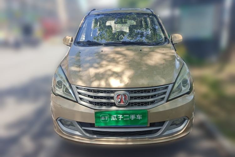 Used BAIC Weiwang M20 2014 1.5L Ultra-Luxury BJ415B Front