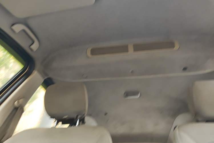 Used BAIC Weiwang M20 2014 1.5L practical type BJ415A Headliner
