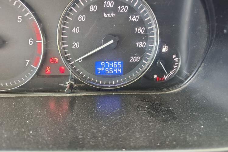 Used BAIC Weiwang M20 2014 1.5L Ultra-Luxury BJ415B Odometer Close Up