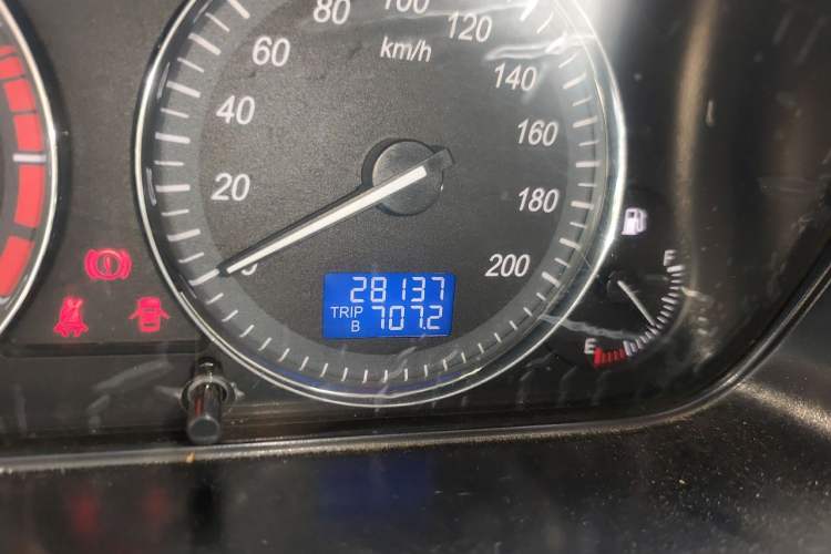 Used BAIC Weiwang M20 2014 1.5L Comfort Version BJ415B Odometer Close Up