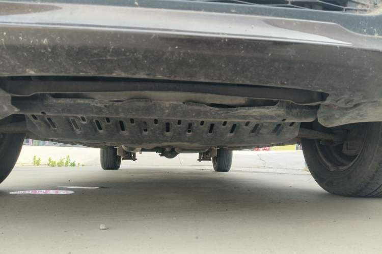 Used BAIC Weiwang M20 2015 1.2L economy version A122 Chassis Front