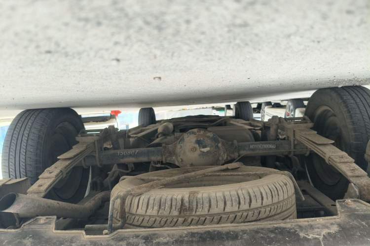 Used BAIC Weiwang M20 2015 1.2L economy version A122 Chassis Rear