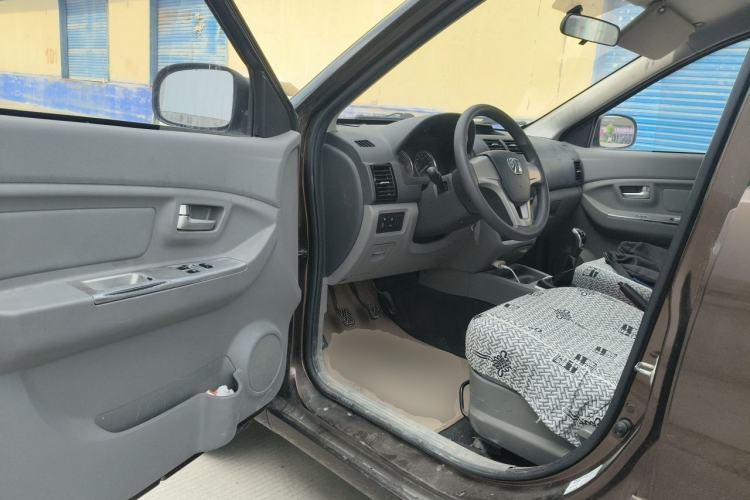 Used BAIC Weiwang M20 2015 1.2L economy version A122 Driver Seat