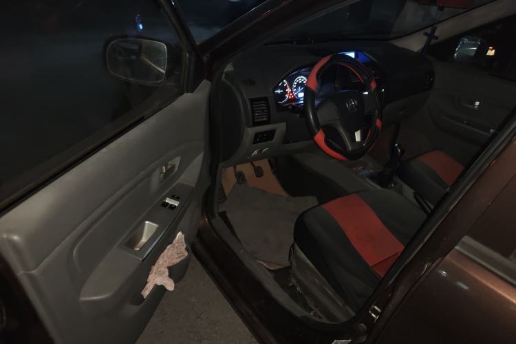 Used BAIC Weiwang M20 2015 1.2L economy version A122 Driver Seat