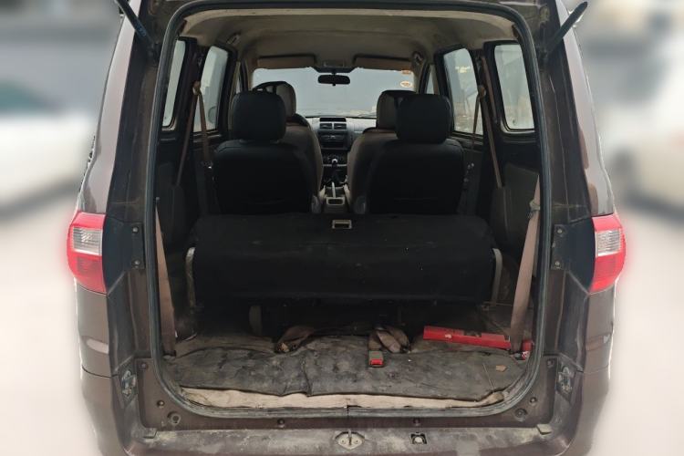 Used BAIC Weiwang M20 2015 1.2L economy version A122 Trunk