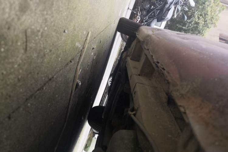 Used BAIC Weiwang M20 2015 1.2L economy version A122 Chassis Rear Left