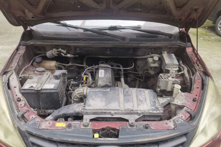 Used BAIC Weiwang M20 2015 1.2L economy version A122 Engine Bay