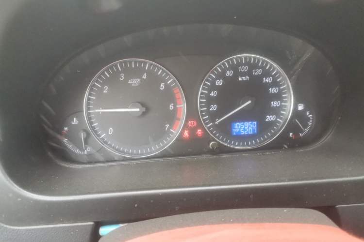 Used BAIC Weiwang M20 2015 1.2L economy version A122 Odometer Close Up