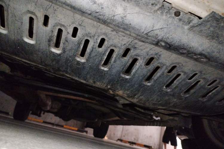 Used BAIC Weiwang M20 2015 1.2L economy version A122 Chassis Front
