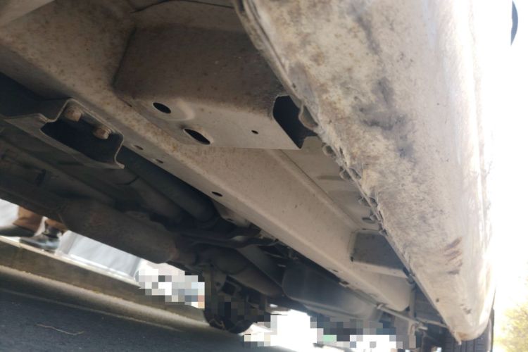 Used BAIC Weiwang M20 2015 1.2L economy version A122 Chassis Front Left