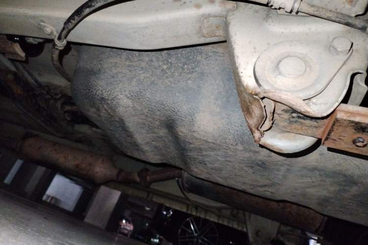 Used BAIC Weiwang M20 2015 1.2L economy version A122 Chassis Rear Left