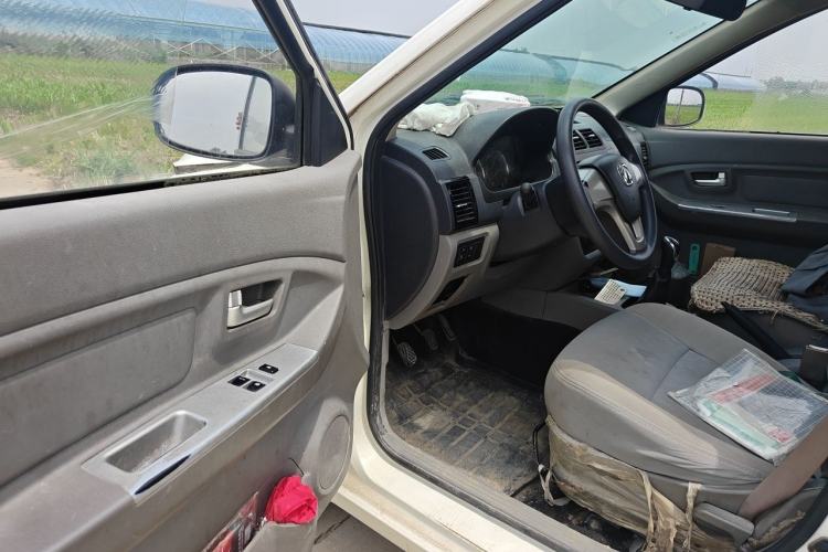 Used BAIC Weiwang M20 2015 1.2L economy version A122 Driver Seat