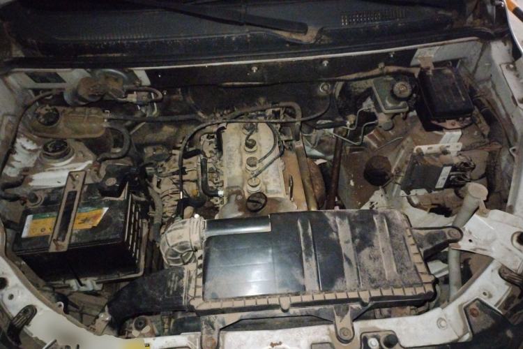 Used BAIC Weiwang M20 2015 1.2L economy version A122 Engine Bay