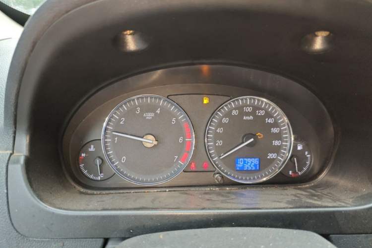 Used BAIC Weiwang M20 2015 1.2L economy version A122 Instrument Cluster