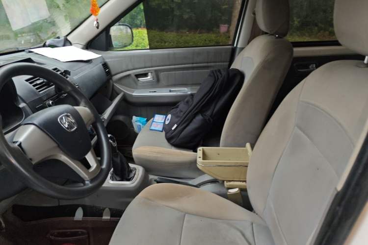Used BAIC Weiwang M20 2015 1.2L economy version A122 Left Front Seat