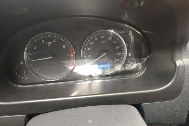 Used BAIC Weiwang M20 2015 1.2L economy version A122 Odometer Close Up