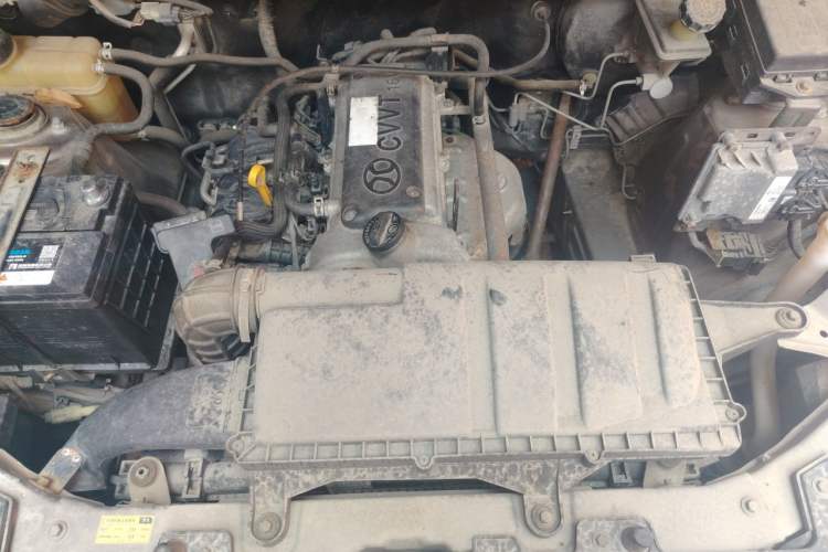 Used BAIC Weiwang M20 2015 1.2L economy version A122 Engine Bay