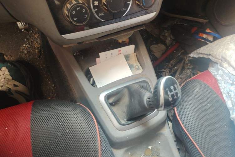 Used BAIC Weiwang M20 2015 1.2L economy version A122 Gear Lever