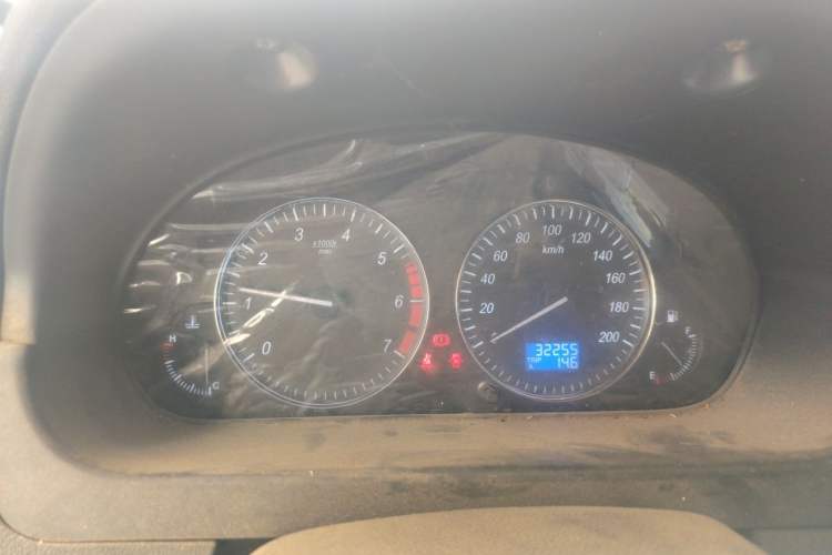 Used BAIC Weiwang M20 2015 1.2L economy version A122 Instrument Cluster