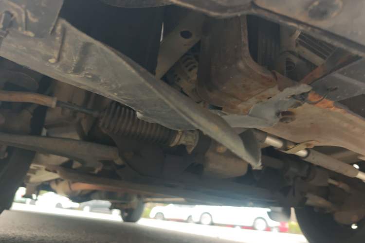Used BAIC Weiwang M20 2017 1.5L M20S Basic Version DAM15DL Chassis Front Right