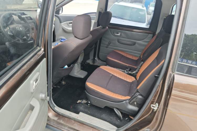 Used BAIC Weiwang M20 2017 1.5L M20S Basic Version DAM15DL Left Rear Seat