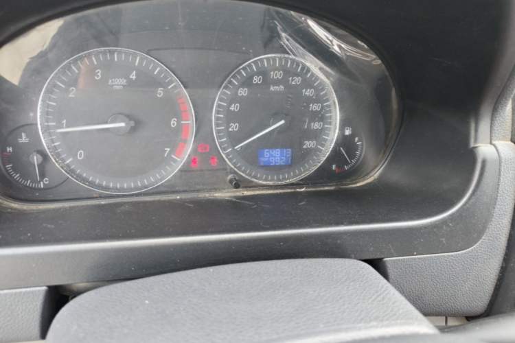 Used BAIC Weiwang M20 2017 1.5L M20S Basic Version DAM15DL Odometer Close Up